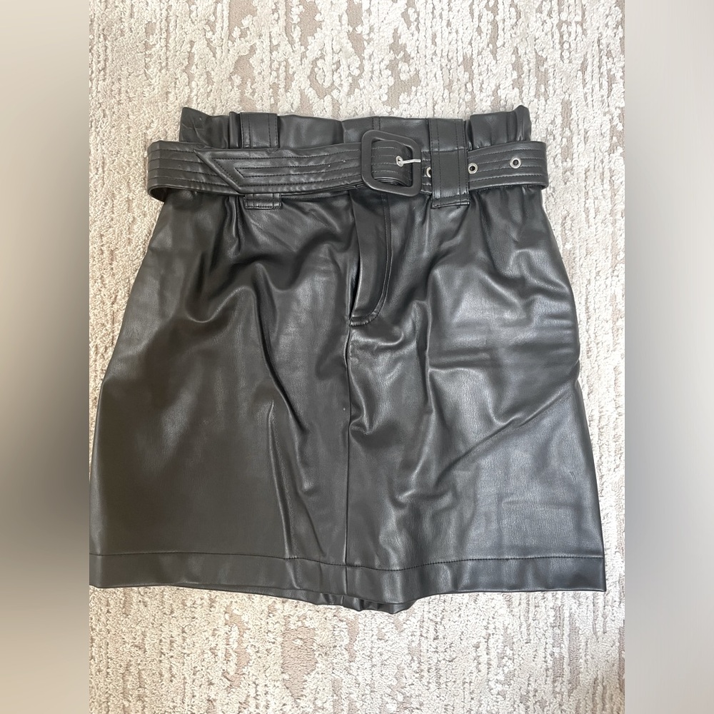 Black leather skirt Zara medium